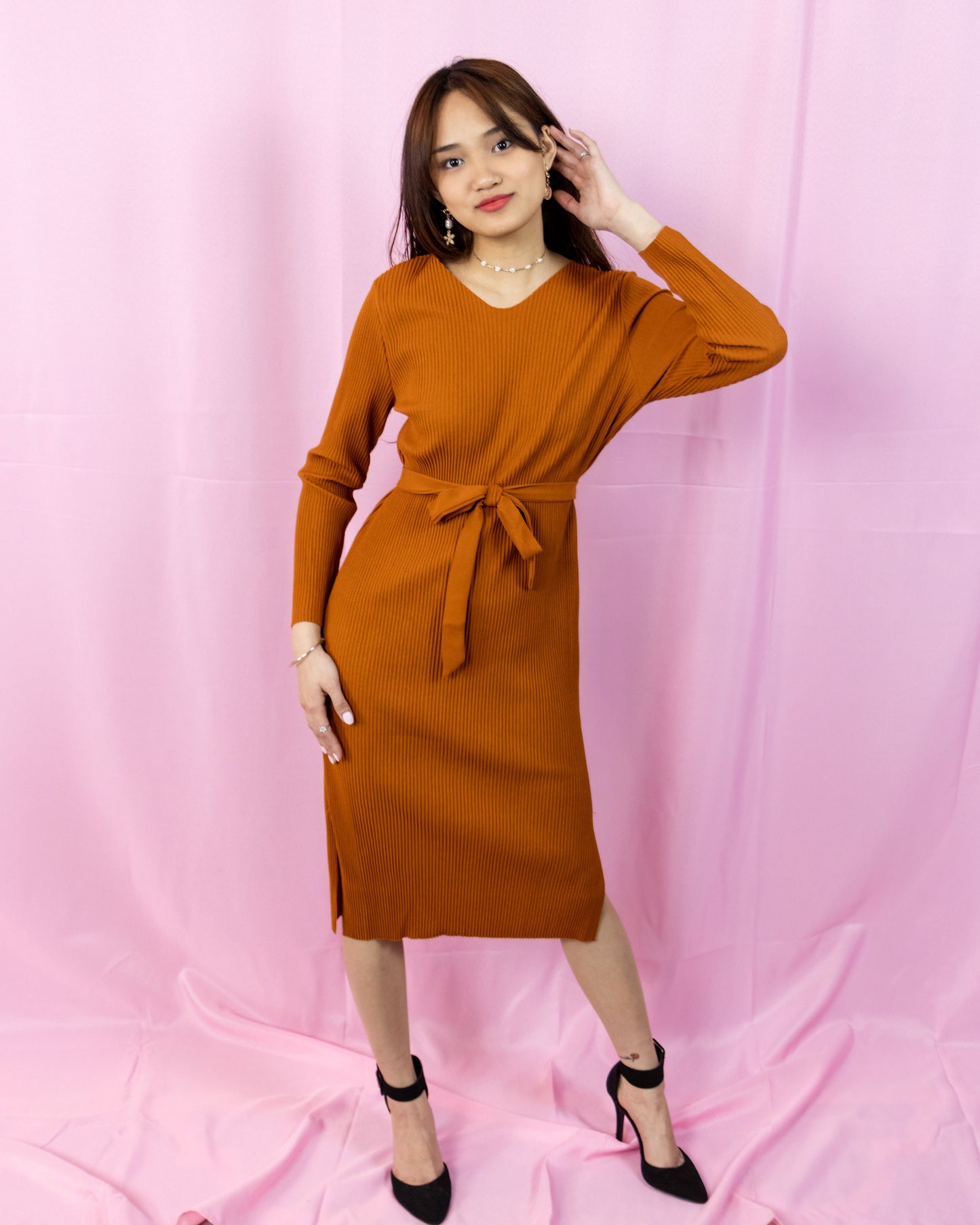 Long Sleeve Stretch Knit Midi Dress